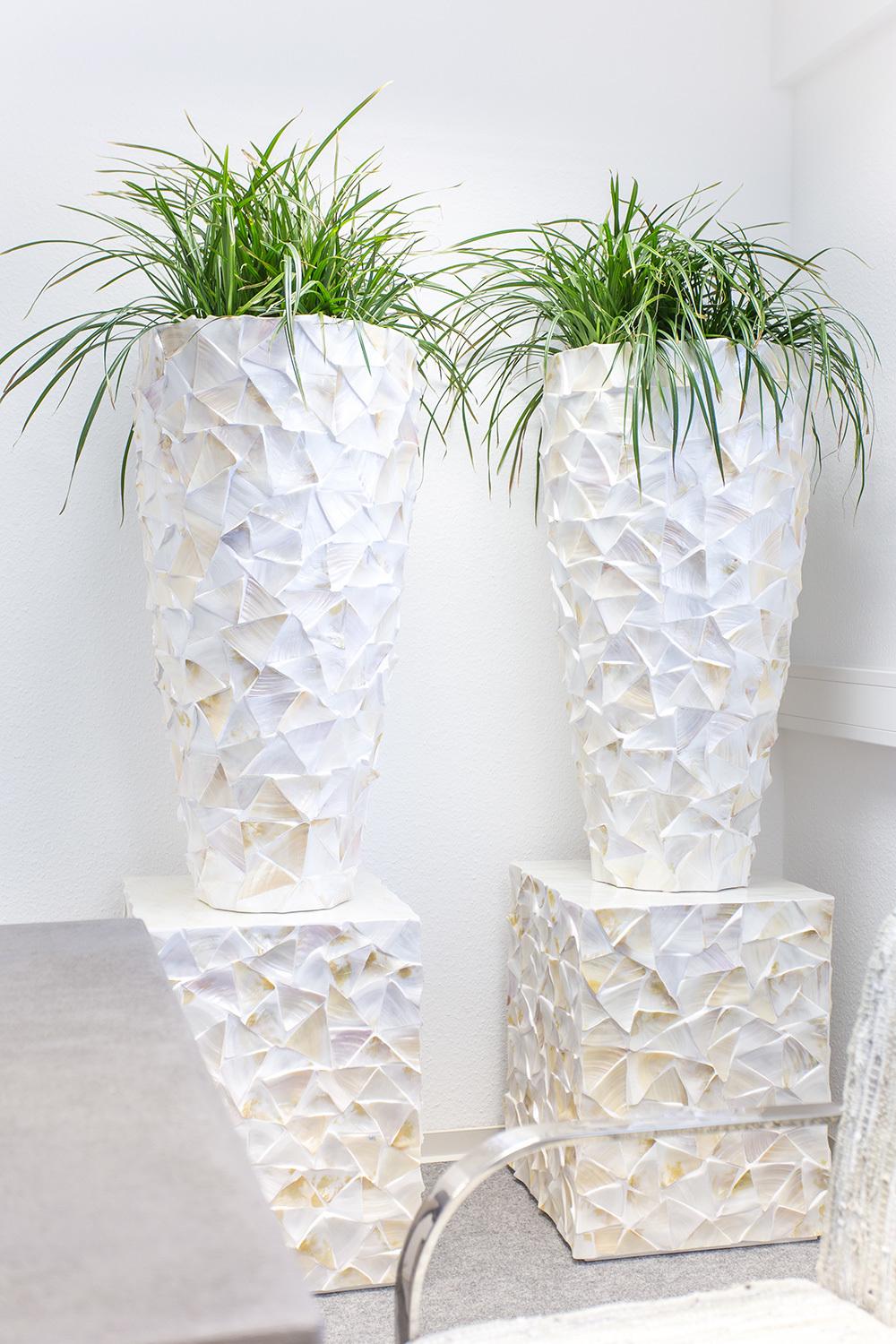 SHELL planter, 50/96 cm, white mother of pearl